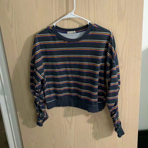 Long sleeve grey/white/yellow/red/blue scrunched sleeved cropped top - Picture 1 of 1